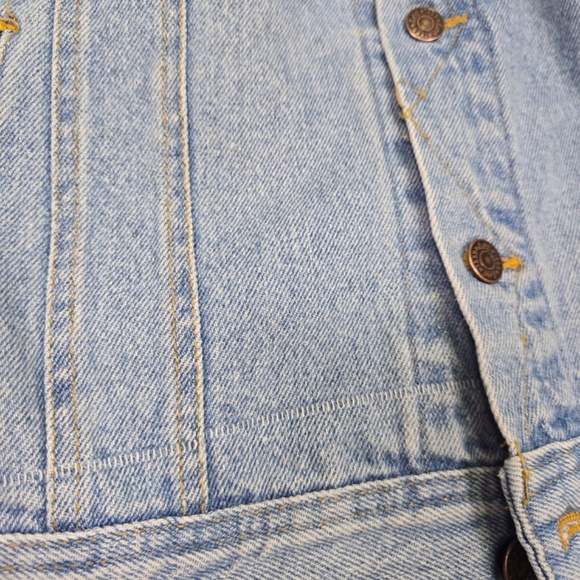 Vintage 90s Lee Jean Jacket Light Wash Denim Trucker- USA Made - Picture 10 of 10
